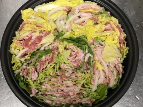 白菜・豚肉たっぷりのミルフィーユ鍋